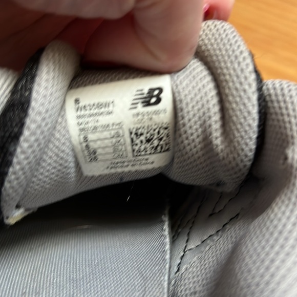 New Balance 635 - Picture 6 of 6